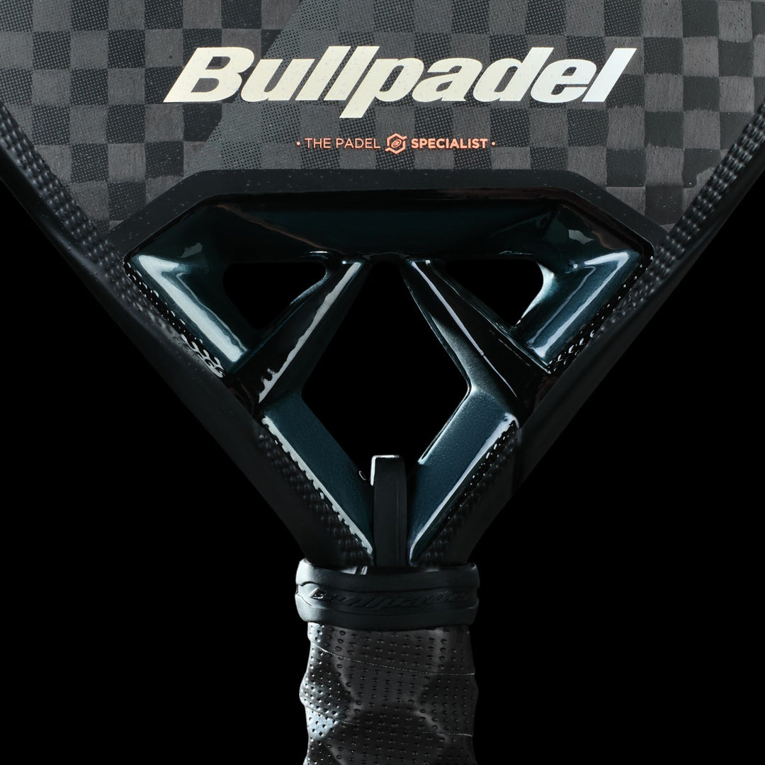 Bullpadel Vertex 04 Hybrid 25 Padel Racket